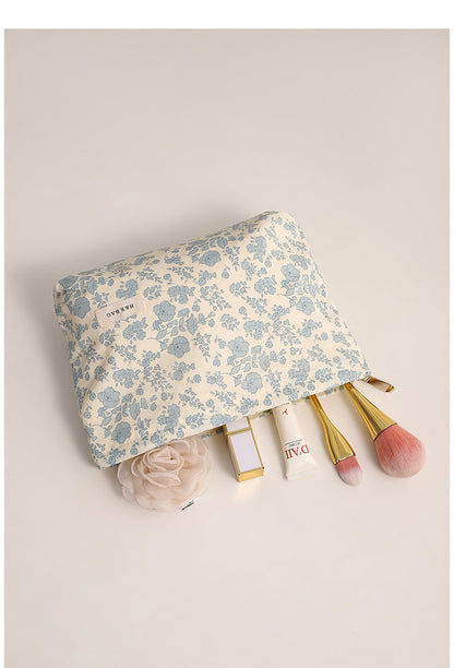 Sweet Simple Floral Print Cosmetic Bag