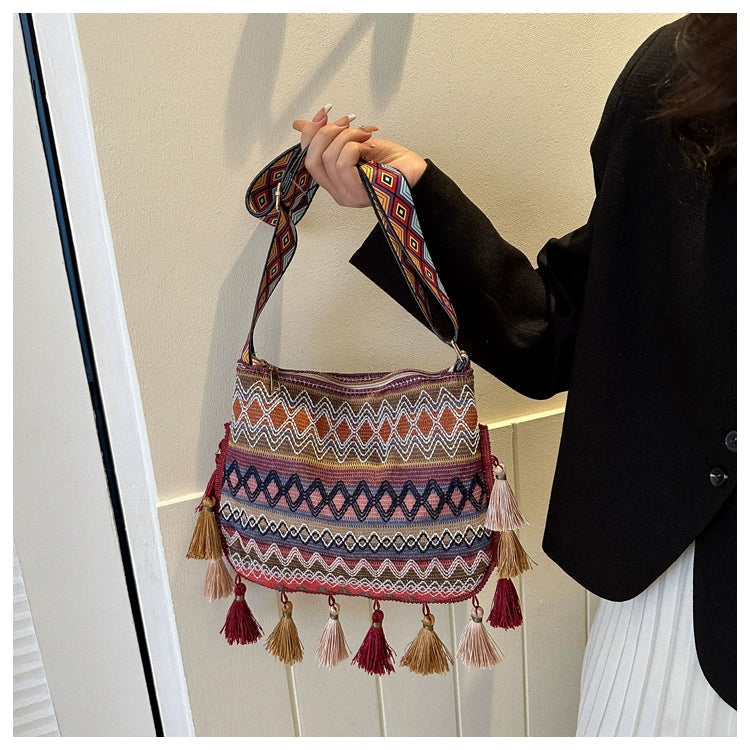 Small Fresh Ethnic Style Crossbody Bag For Women'S New Fashion Versatile Wide Shoulder Strap Single Shoulder Bag Tassel Bucket Bag