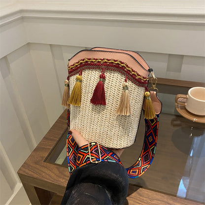 Trendy Woven Bucket Bag for Women with Fringe