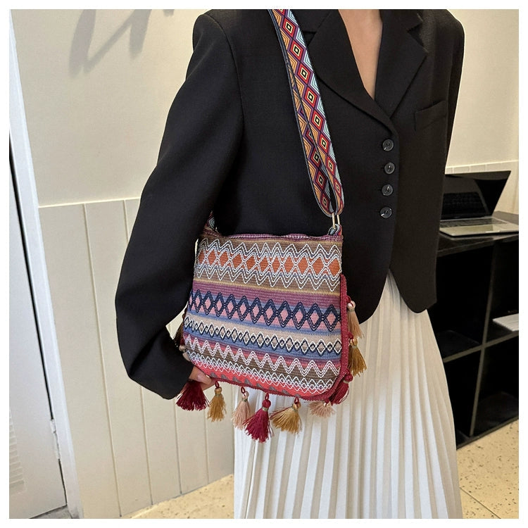 Small Fresh Ethnic Style Crossbody Bag For Women'S New Fashion Versatile Wide Shoulder Strap Single Shoulder Bag Tassel Bucket Bag