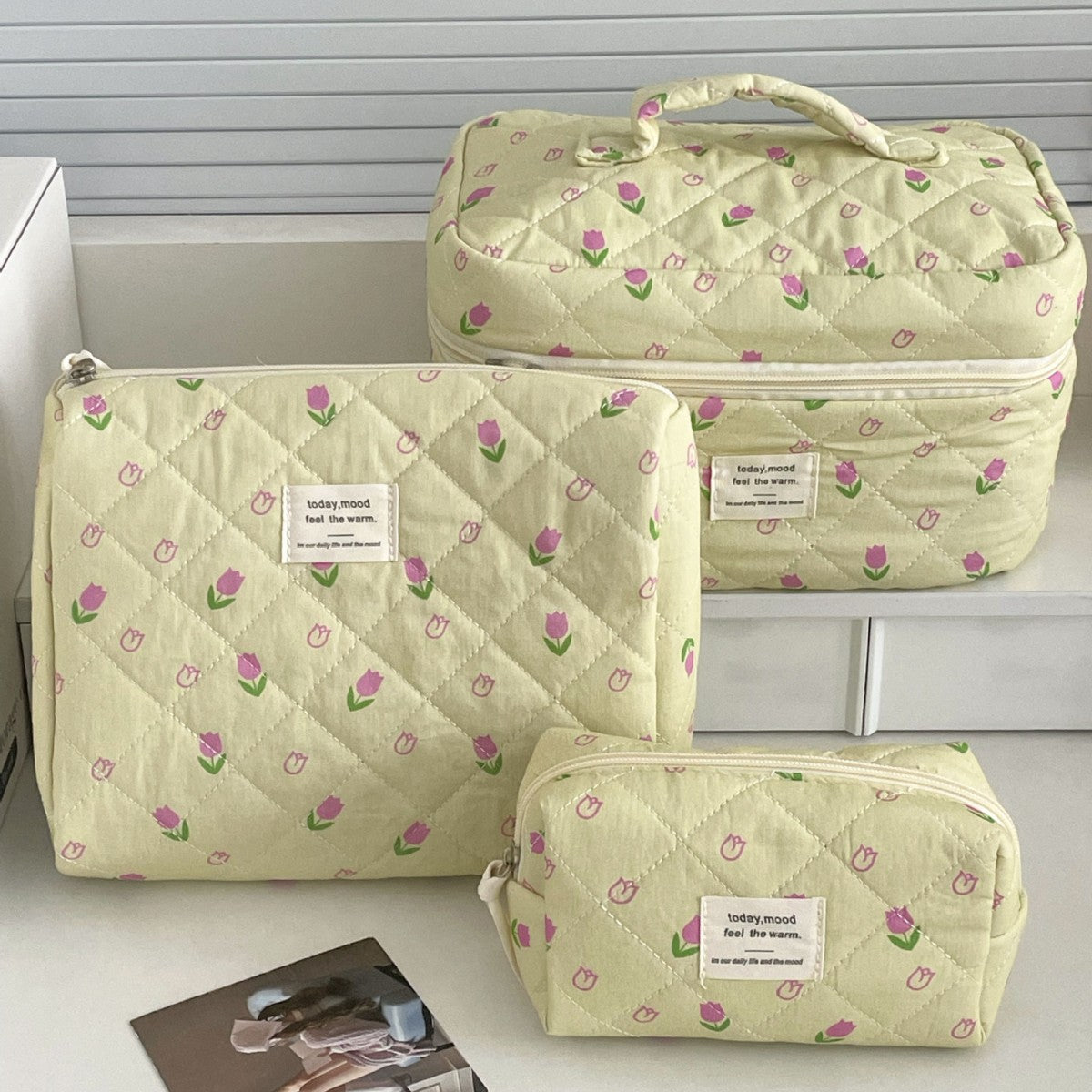 Bow Flower Large Capacity Makeup Bag Vintage Quilted Toiletry Pouch