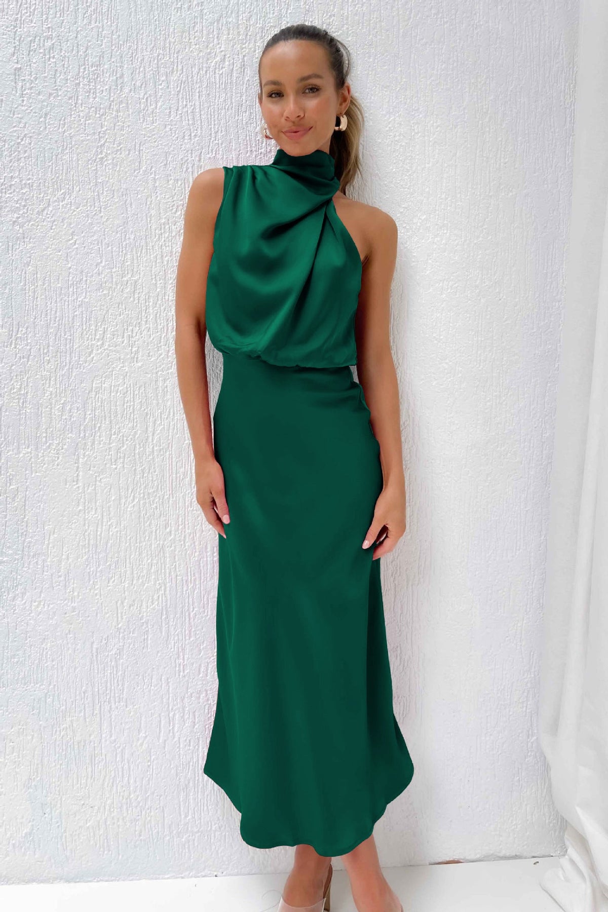 Elegant Sleeveless Satin Dress Casual Chic Evening Gown