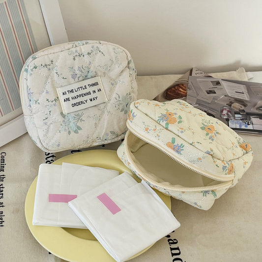 Cream Floral Sanitary Pad Storage Bag Portable Makeup Organizer