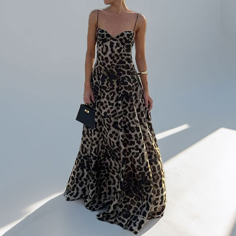 Elegant Leopard Print Maxi Dress for Casual Wear