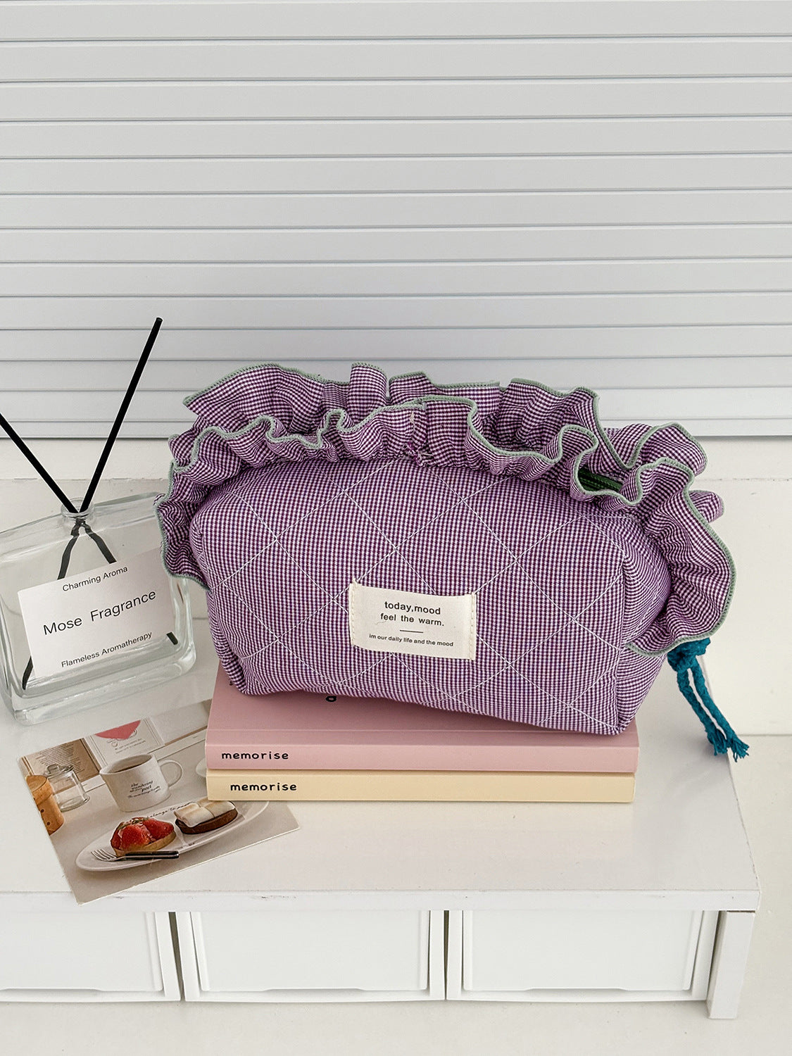 Colorful Checkered Storage Bag Cotton Cozy Design for Everyday Use