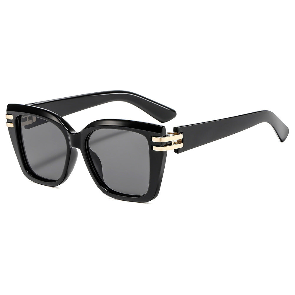 Fashionable Oversized Sunglasses for Women