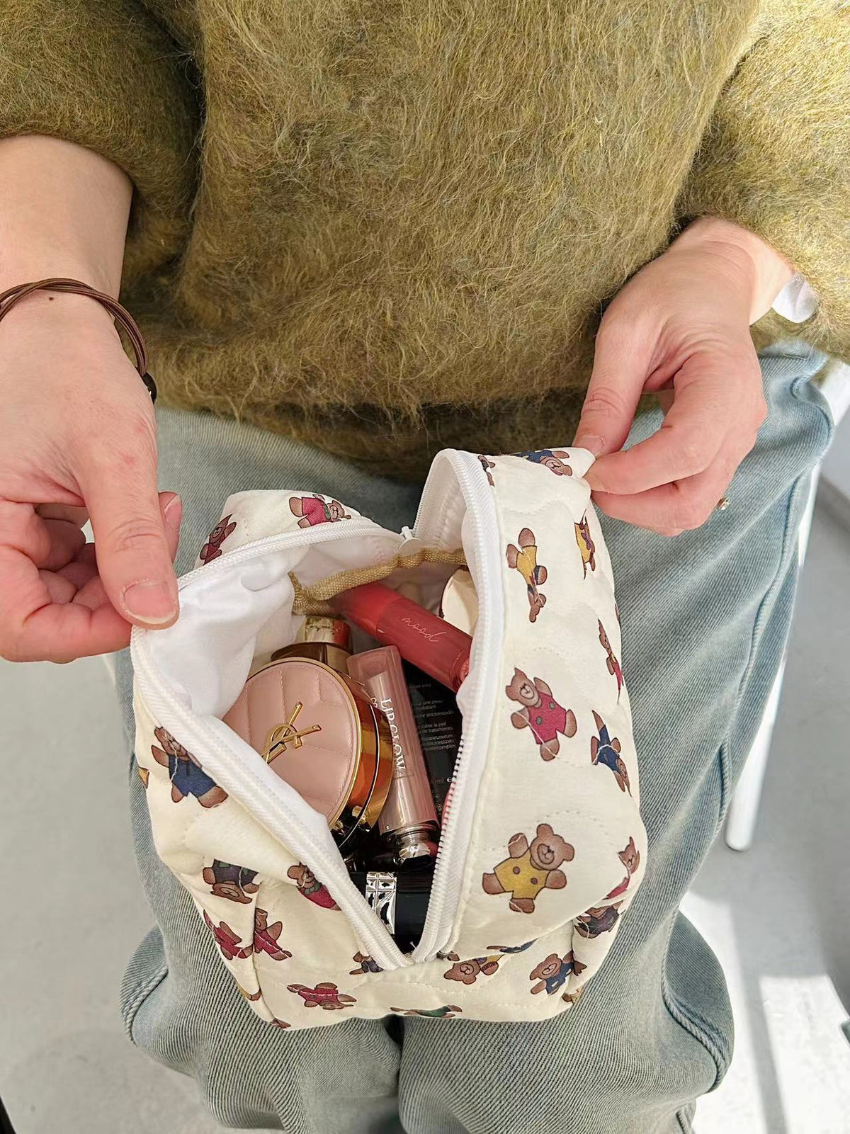 Floral Cartoon Print Portable Cosmetic Bag