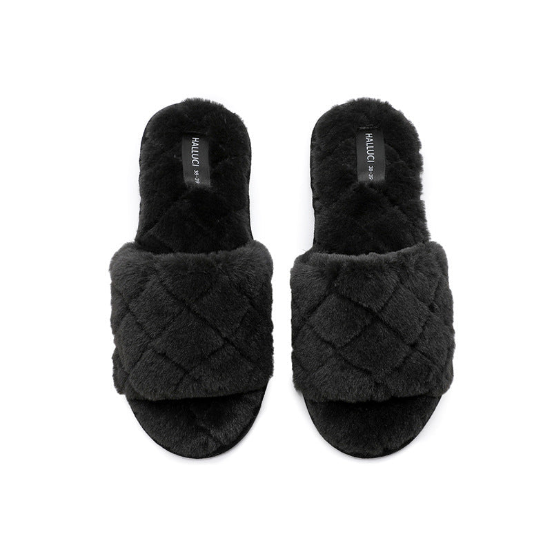 Simple Diamond Pattern Plush Fuzzy Slippers