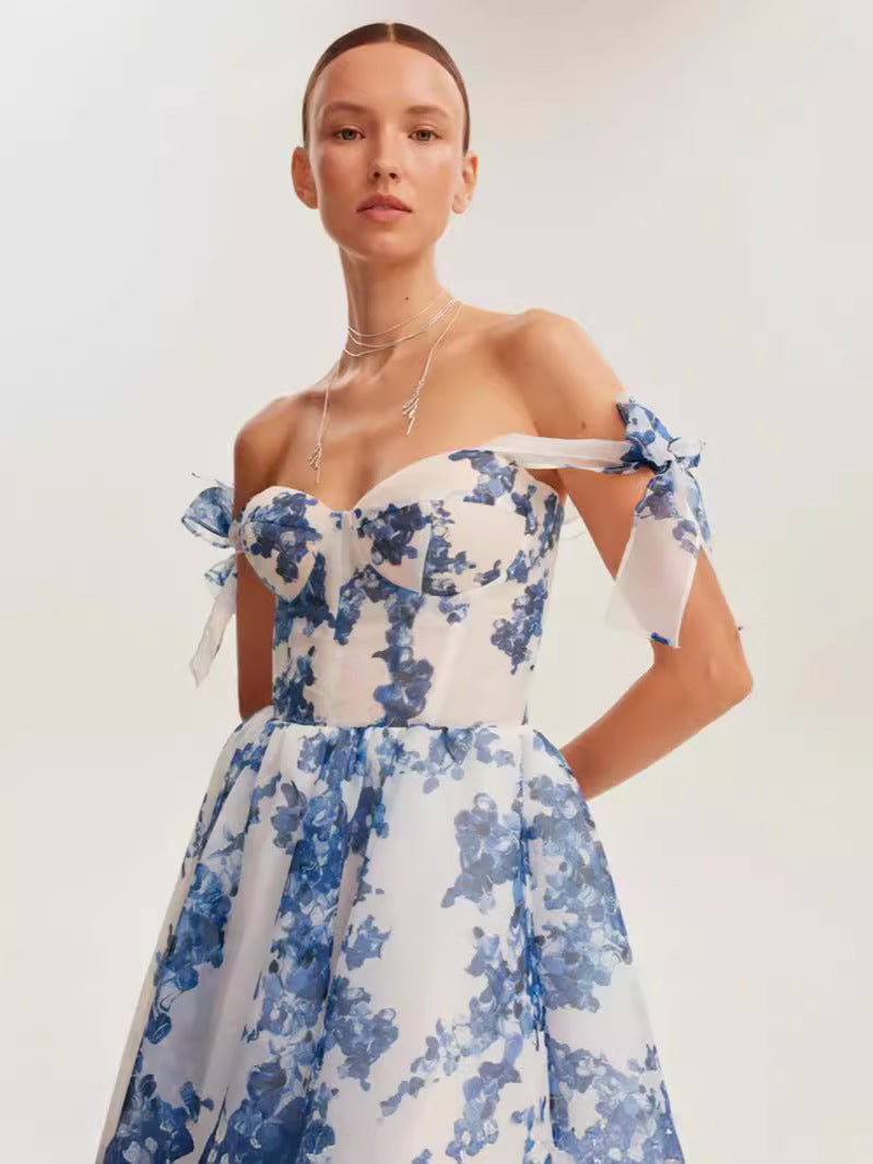 Elegant Off-Shoulder Maxi Dress With 3D Fabric