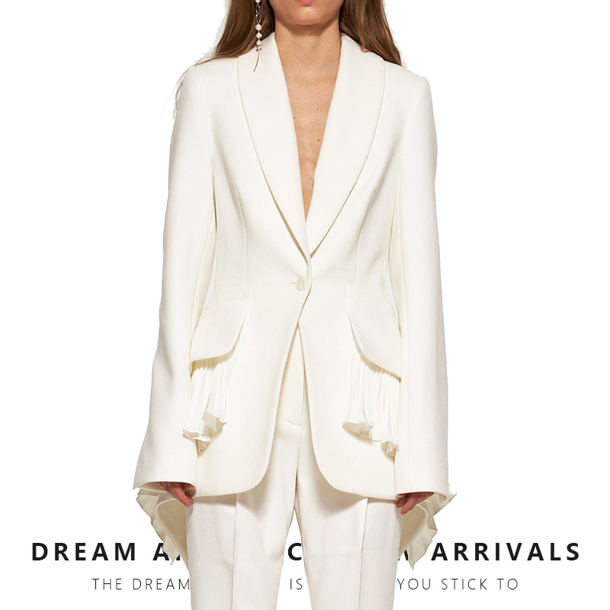 Chic Design Blazer For Women With Pleated Detailing