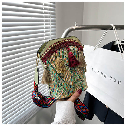 Trendy Woven Bucket Bag for Women with Fringe
