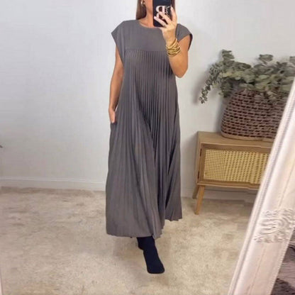 Elegant Sleeveless Pleated Maxi Dress for Women