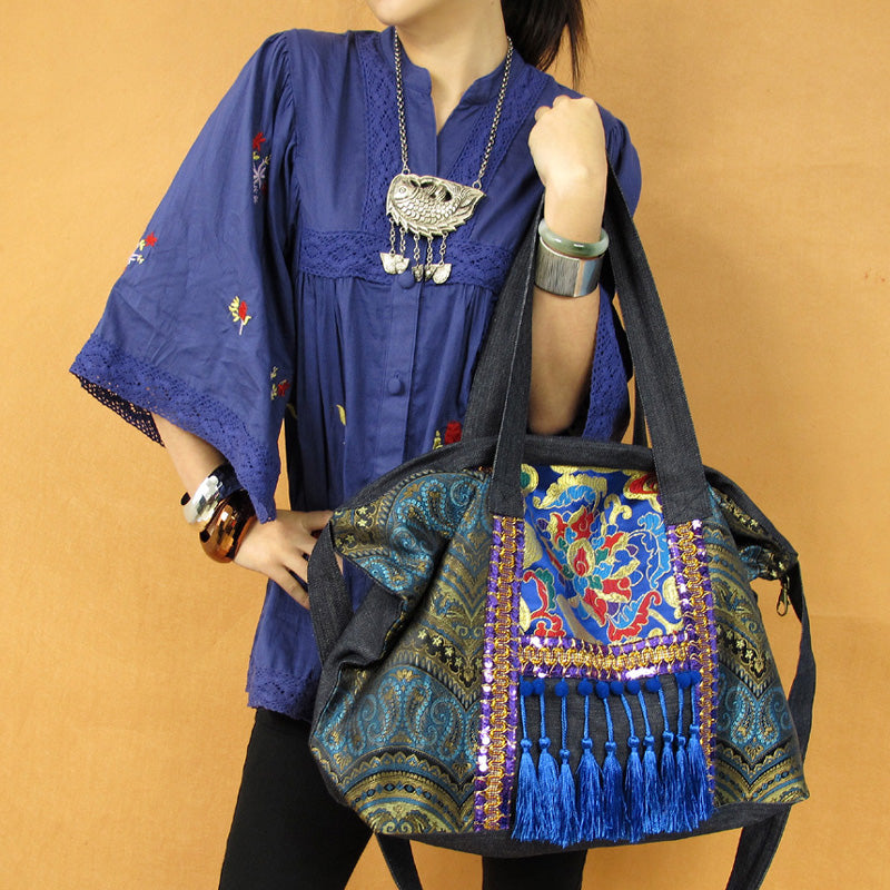 Original Ethnic Style, National Fashion, Retro Literature And Art Embroidery Tassel Single Shoulder Messenger Bag, Large Capacity Travel Cowboy Bag