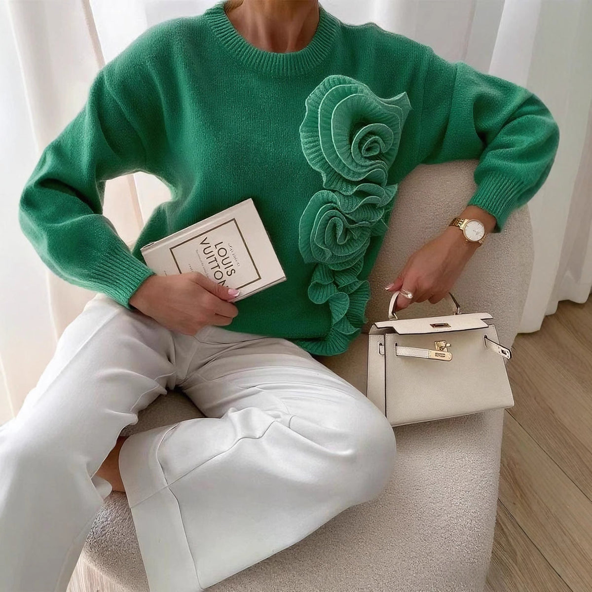 Elegant 3D Floral Round Neck Pullover Sweater