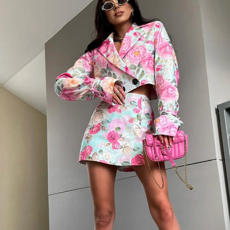 Digital Print Fashion Two-Piece Skirt Set with Button Detail