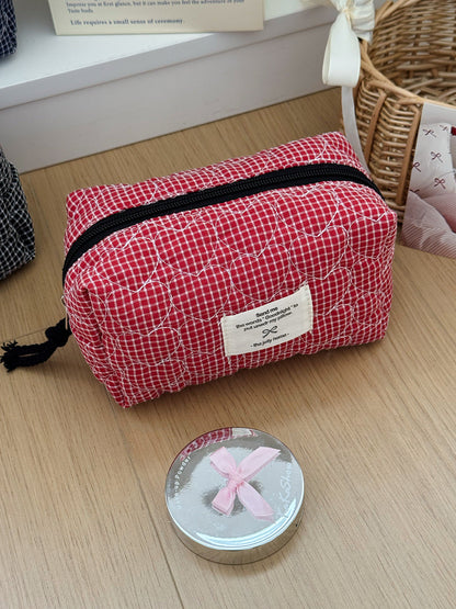 Heart Quilted Cosmetic Bag Stylish Portable Storage