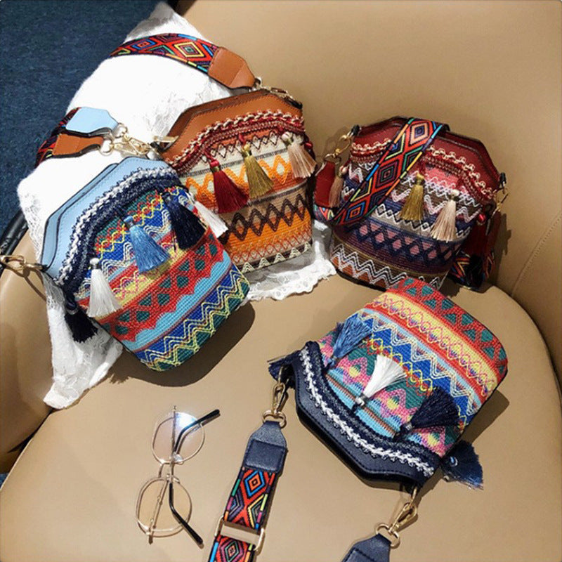 Trendy Woven Bucket Bag for Women with Fringe