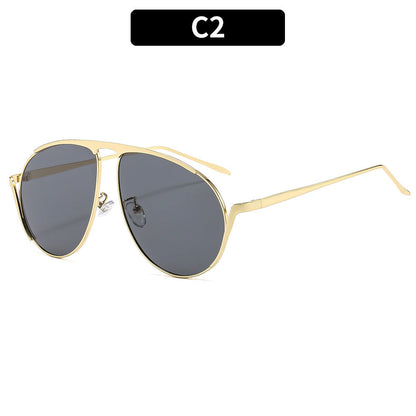 Trendy Oversized Sunglasses UV400 Protection Metal Frame
