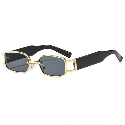 Trendy Oval Frame Sunglasses with Metal Accents