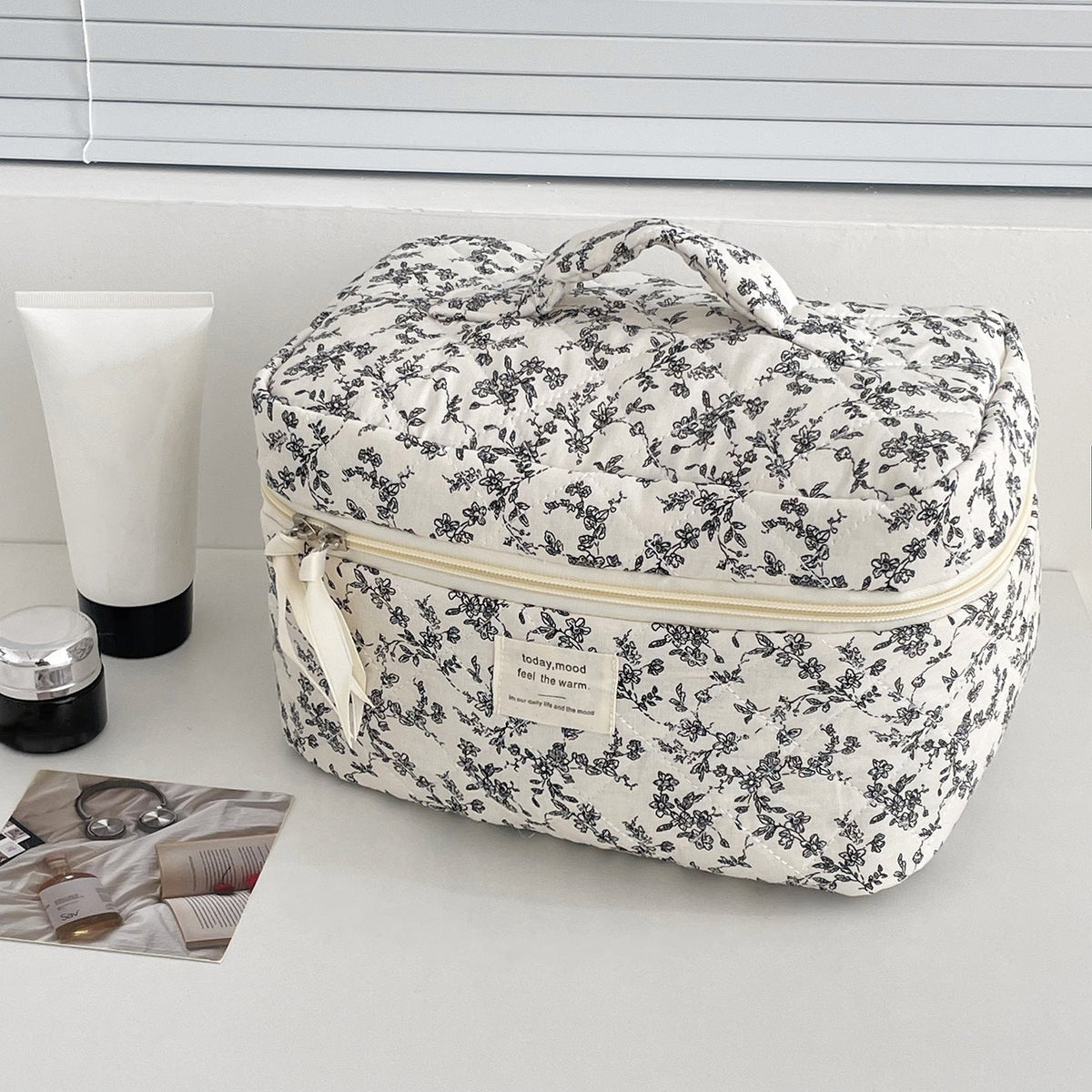 Flower Print Color Block Portable'Make Up Bag