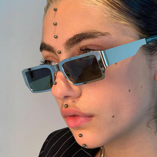 Trendy Metal Frame Sunglasses in Various Colors