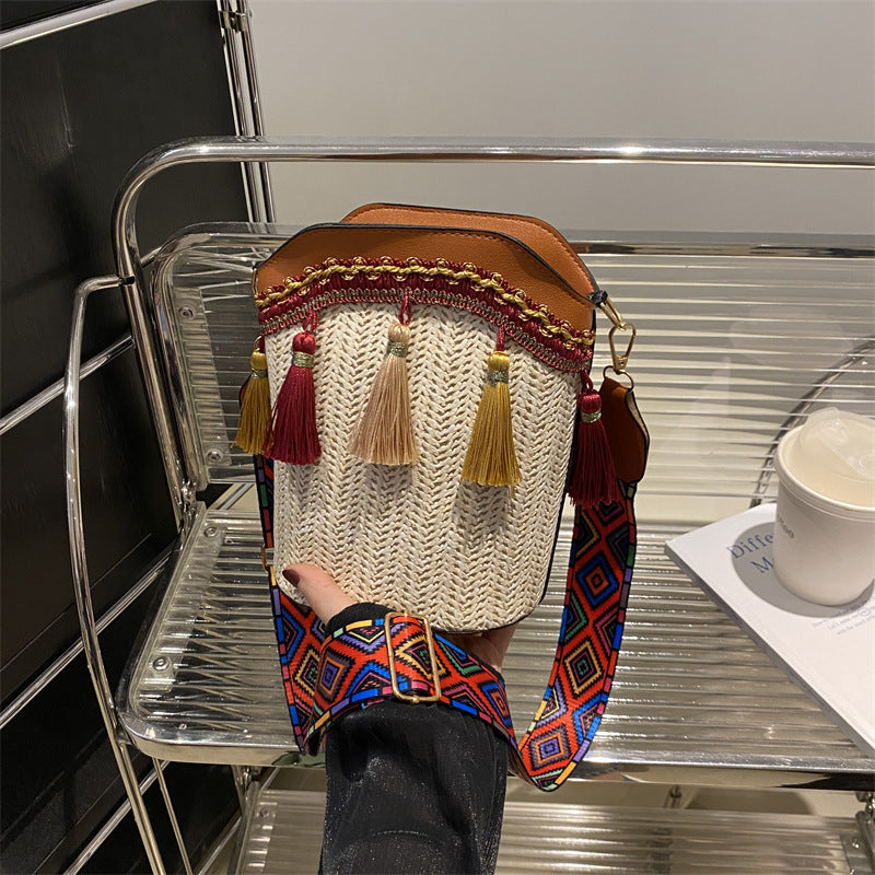 Trendy Woven Bucket Bag for Women with Fringe