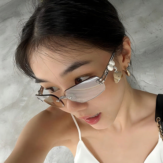 Trendy Y2K Star-Shape Sunglasses with Bow Accent