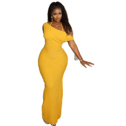 Elegant Backless Maxi Dress With Halter Neck And Side Slit
