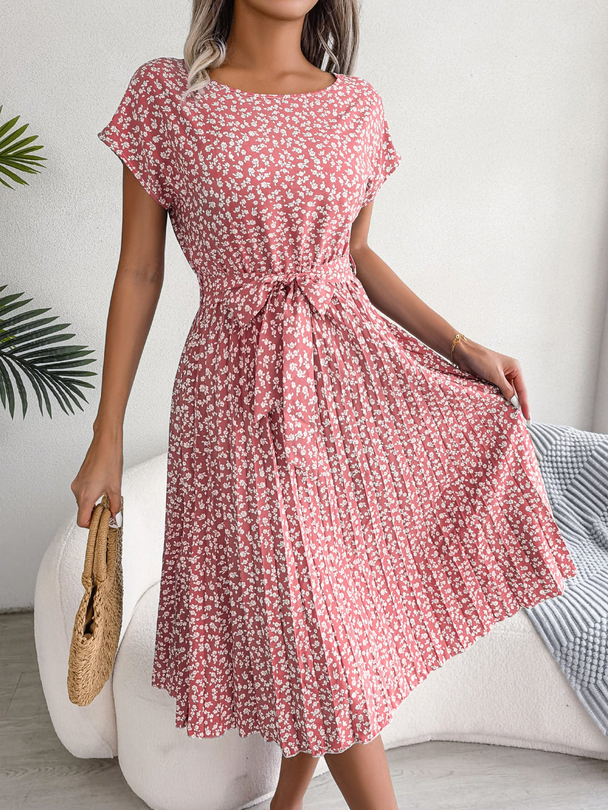 Spring And Summer New Casual Short-Sleeved Floral Big Pleated Skirt Women'S Clothing