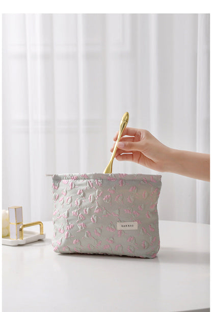 Simple Floral Jacquard Sweet Cosmetic Bag