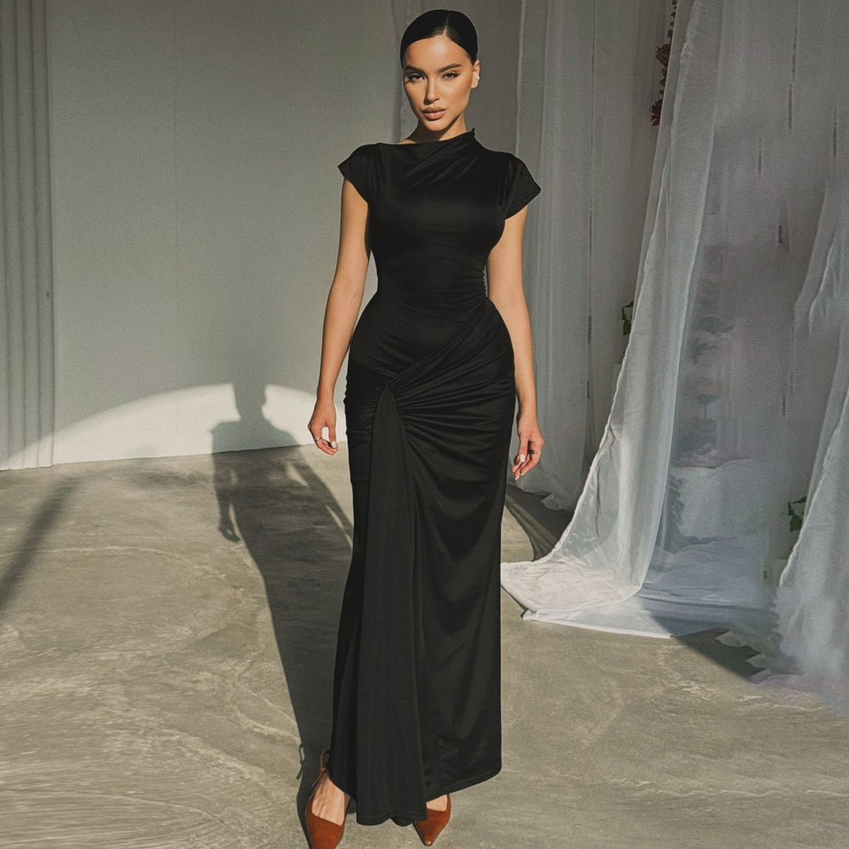 Elegant Fitted Ruffled Short Sleeve Dress