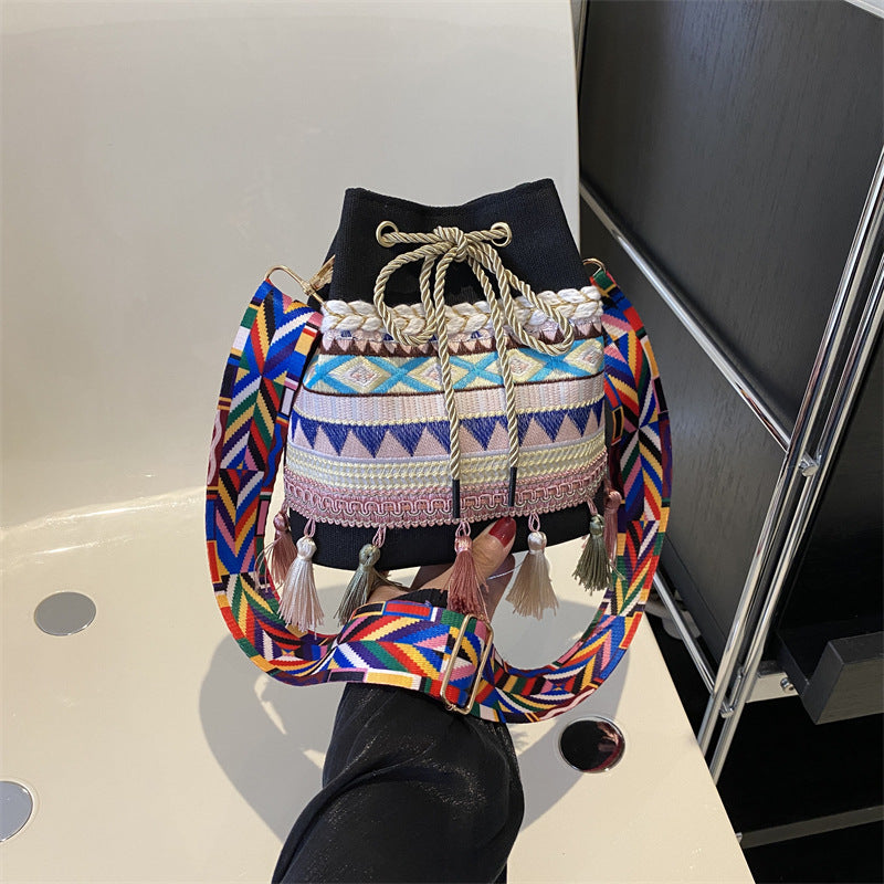 Trendy Ethnic Style Fringed Bucket Bag Casual Shoulder Bag