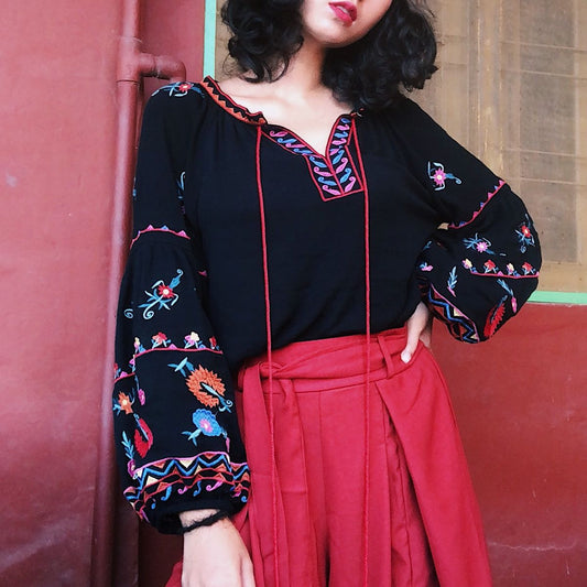 Retro Ethnic Embroidery Exotic Loose Lantern Sleeve Fringed Top
