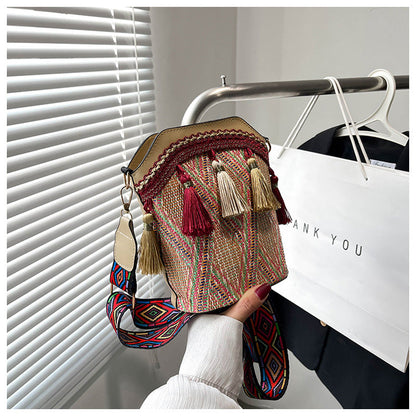 Trendy Woven Bucket Bag for Women with Fringe