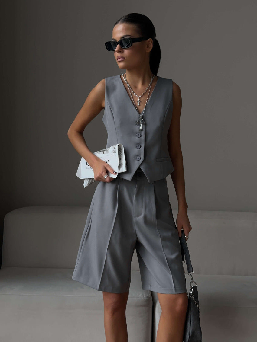 Stylish Sleeveless Blazer Set With Tailored Shorts