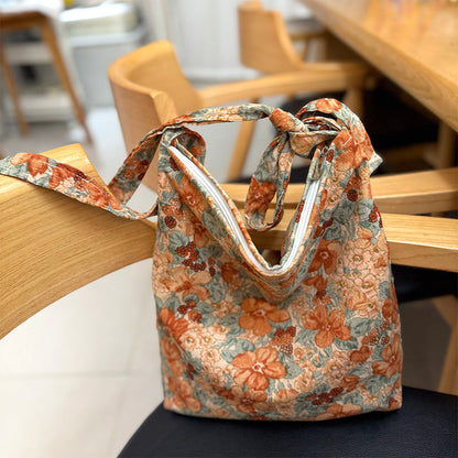 Adjustable Canvas Crossbody Bag with Zipper for Casual Use