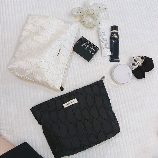 Trendy Irregular Geometric Jacquard Makeup Bag