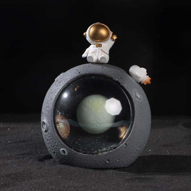 Galaxy Guardian Astronauts Creative Home Furnishings Small Lights Living Room Decorations Star Lights Holiday Housewarming Gifts