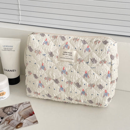 Red Hat Elephant Cosmetic Bag Cute Travel Organizer