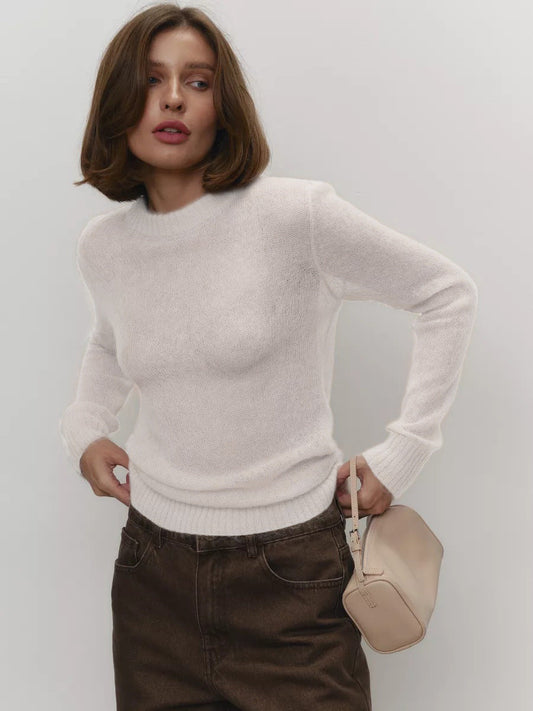 Comfortable Knit Sweater with Round Neck for Women