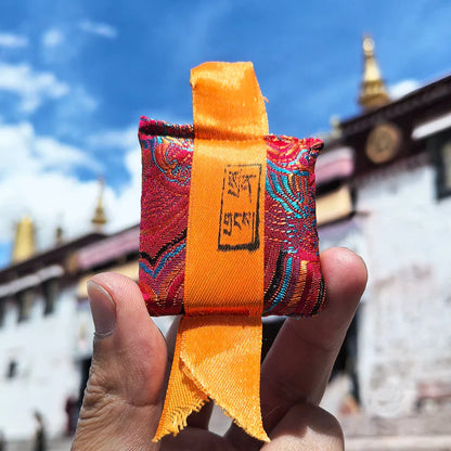 Tibetan Traditional Cloth Bag Amulet, Horse Head Ming King, Great White Umbrella Cover, Buddha Mother, Tara, Etc