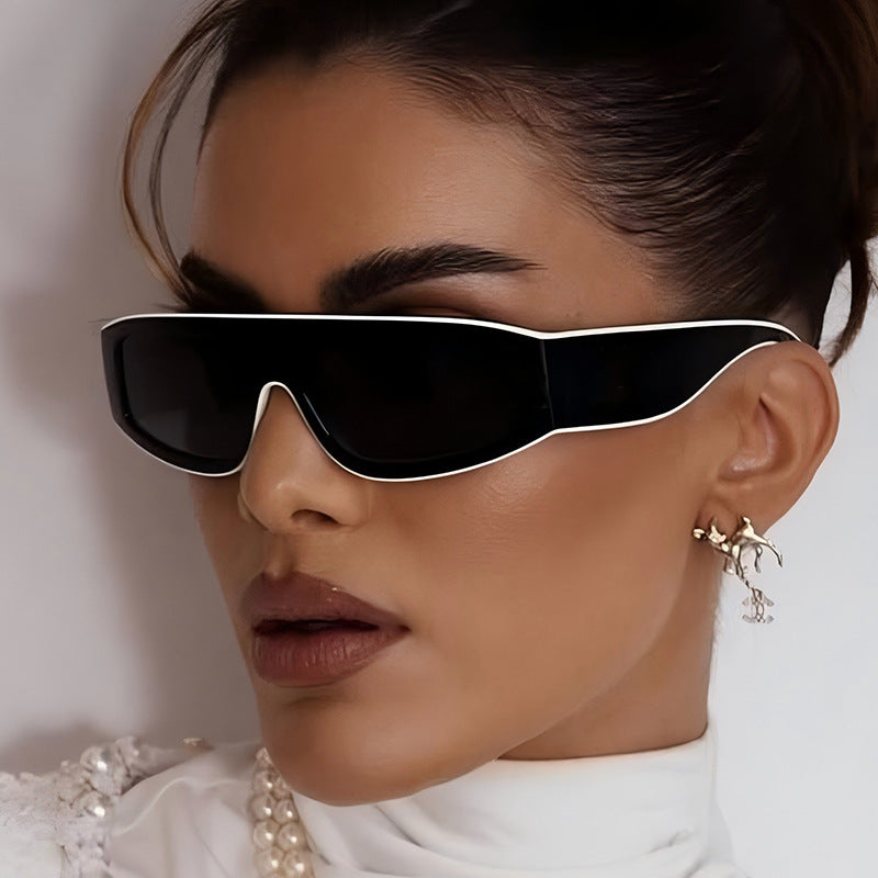 Stylish Oversized Retro Sunglasses with UV Protection