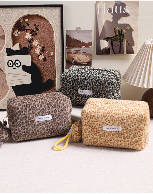 Fuzzy Leopard Print Portable Storage Bag