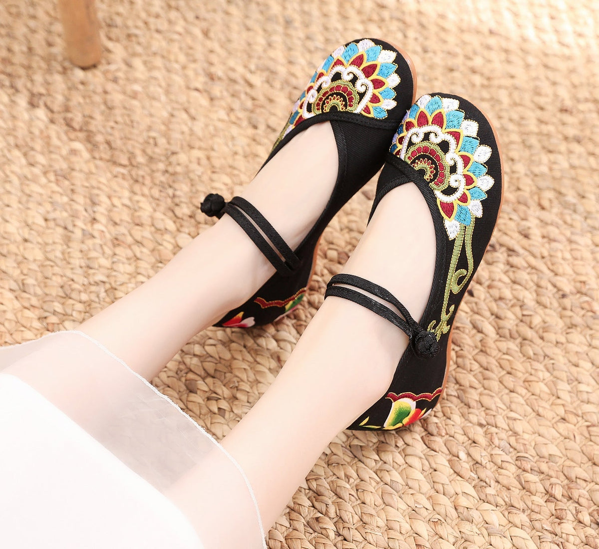 Canvas Embroidered Cloth Shoes Women'S Shoes Single Shoe One-Line Buckle Low Heel