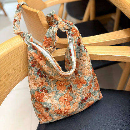 Adjustable Canvas Crossbody Bag with Zipper for Casual Use
