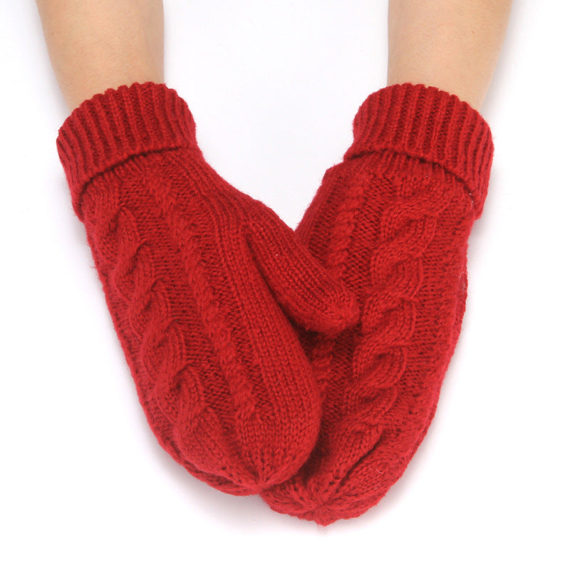 Solid Color Twist Padded Gloves