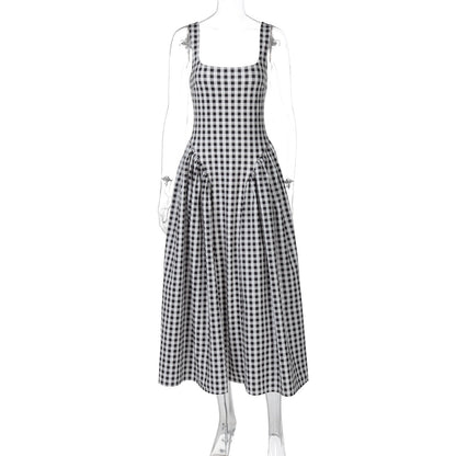 Stylish French Checkered Print Midi Dress with Backless Design