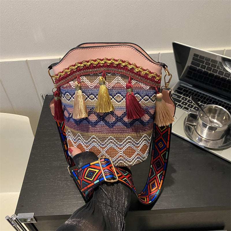 Trendy Woven Bucket Bag for Women with Fringe