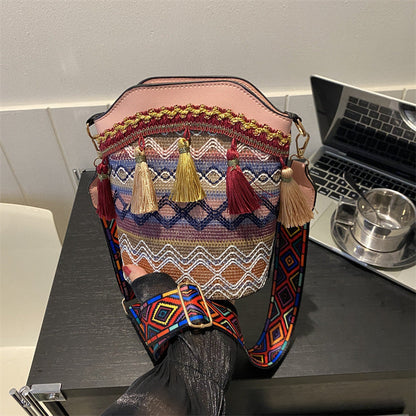 Trendy Woven Bucket Bag for Women with Fringe