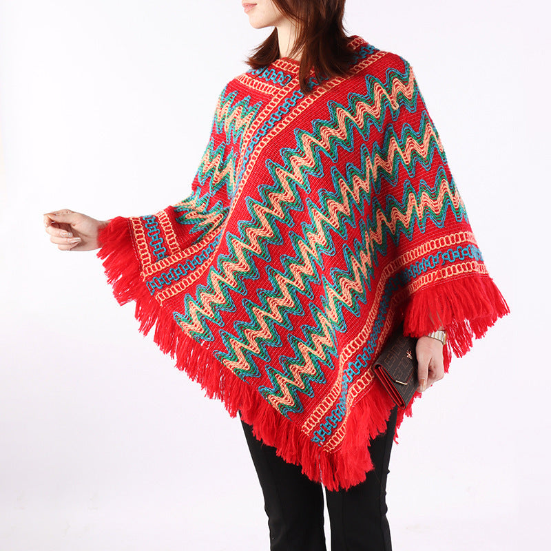 Warmth In Autumn And Winter, The Head Shawl Of The River Loop Wears The National Custom Su Sweater In The Sky, And The Ancient Folk Wind Blows The Opposite Side